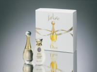  Dior J'adore 30 ml gift set (30ml EDP and 50ml body lotion) �29.50 at Debenhams.